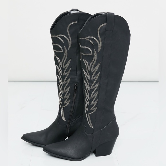 Sold Out - Picture 2 of 6